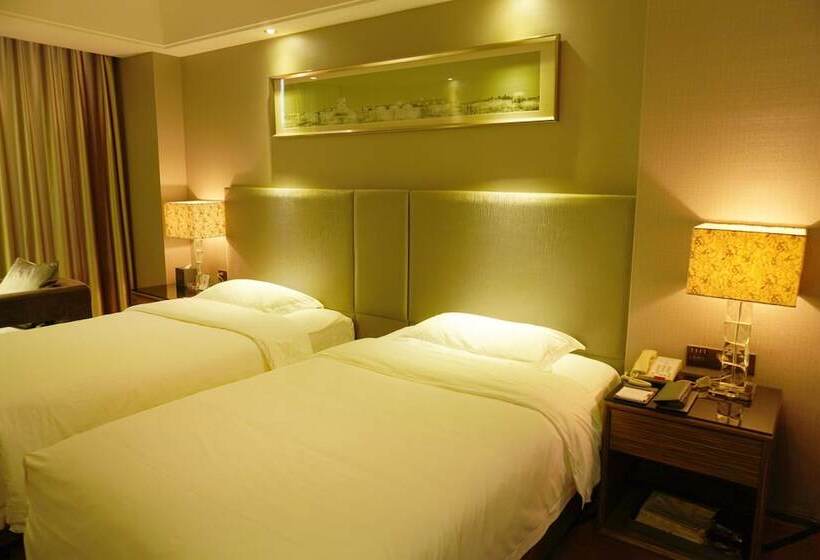 Номер Superior, La Perle International Hotel Free Shuttle Between Hotel And Exhibition Center During Canton Fair &