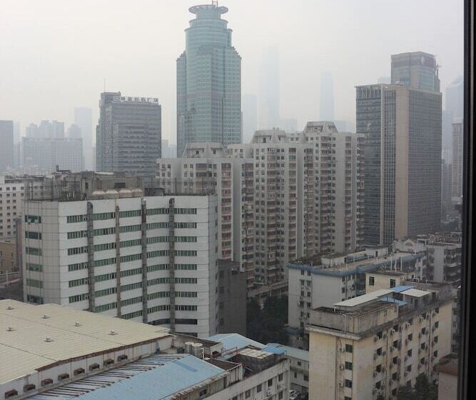 Номер Executive, La Perle International Hotel Free Shuttle Between Hotel And Exhibition Center During Canton Fair &