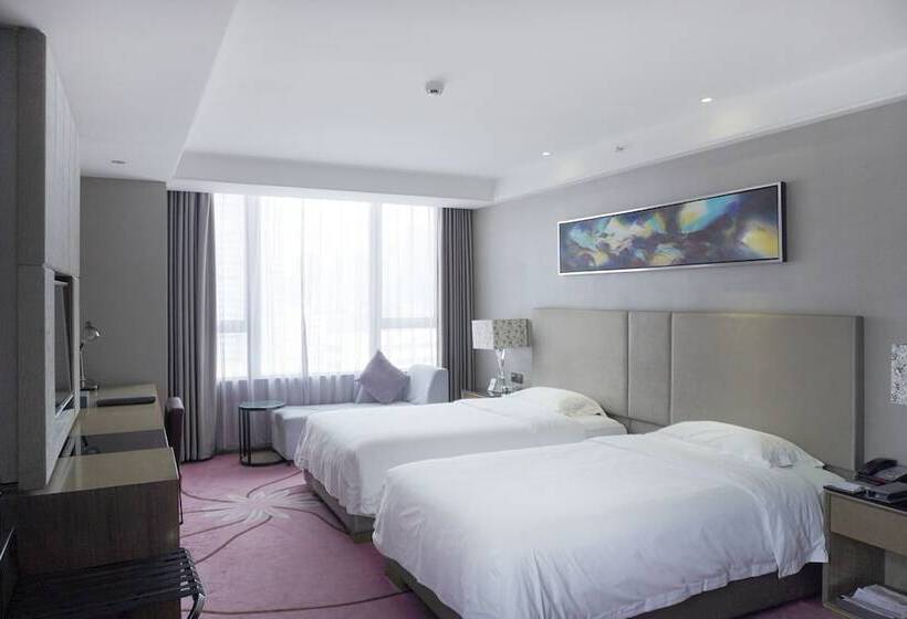 Номер Executive, La Perle International Hotel Free Shuttle Between Hotel And Exhibition Center During Canton Fair &