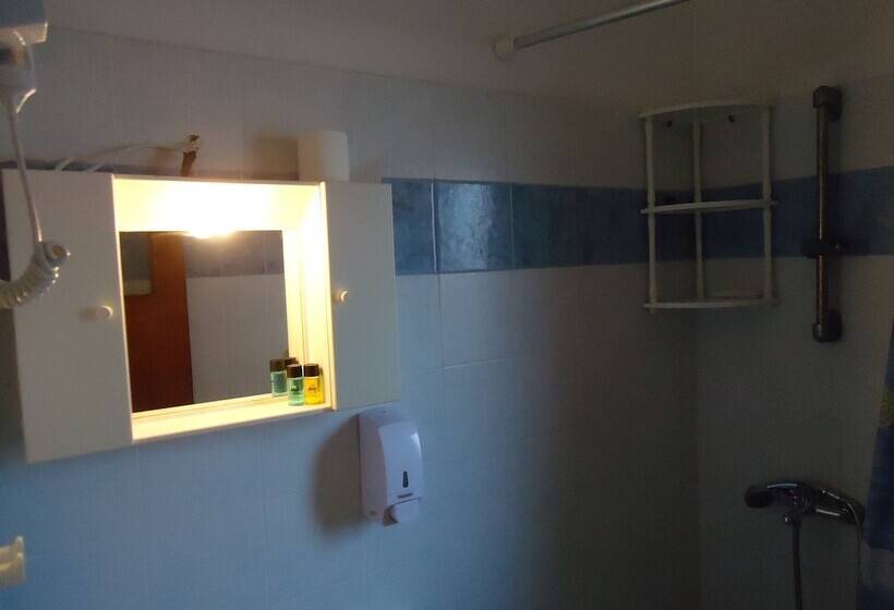 基本间, Pension Margarita