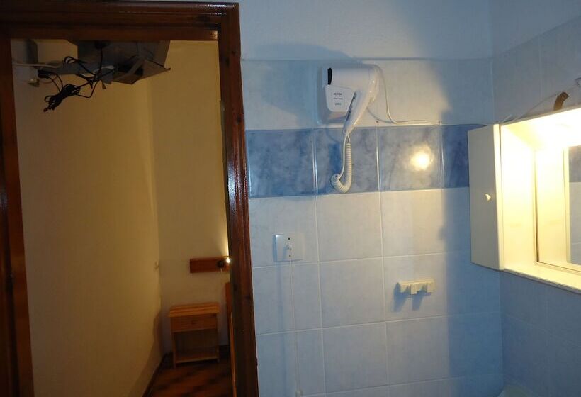 基本间, Pension Margarita