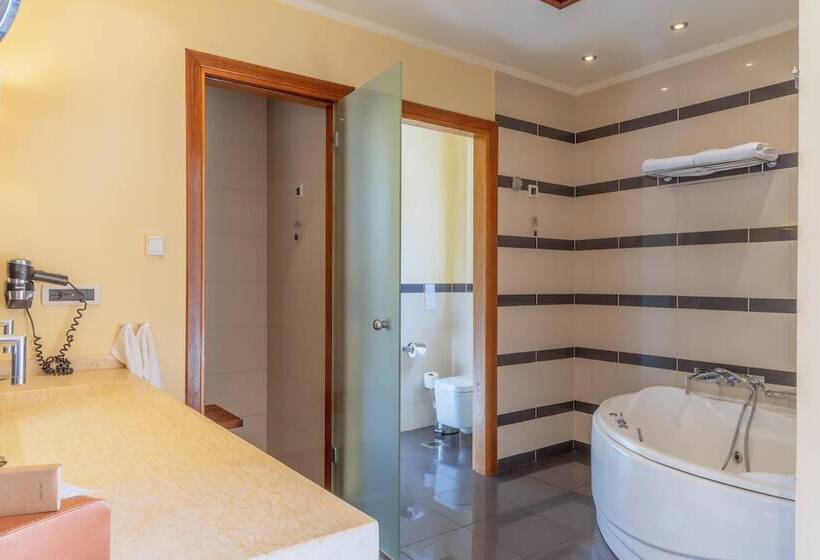 Люкс Премиум Вид на Море, Restia