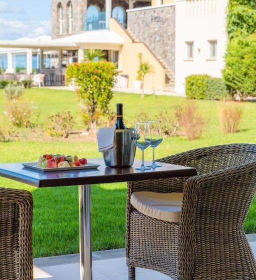 Люкс Премиум, Restia