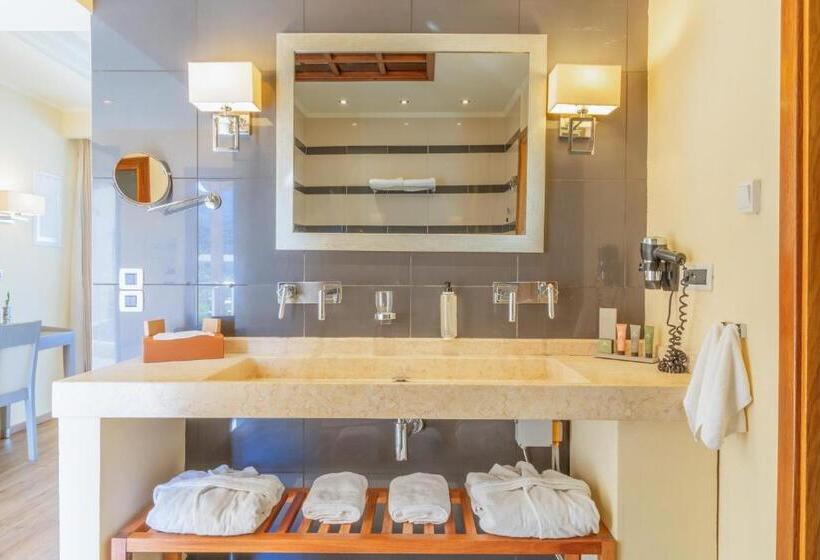 Люкс Премиум Вид на Море, Restia