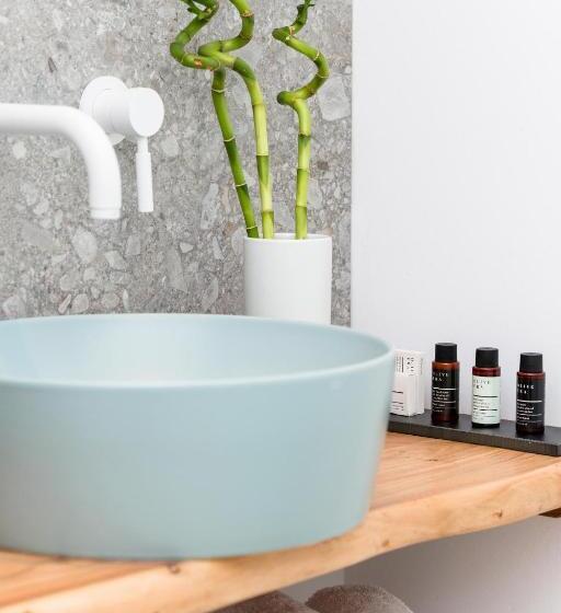 带海景的复工套房, Villa Natassa