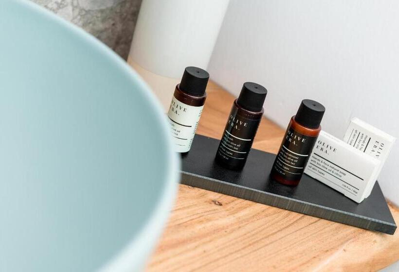 带海景的复工套房, Villa Natassa