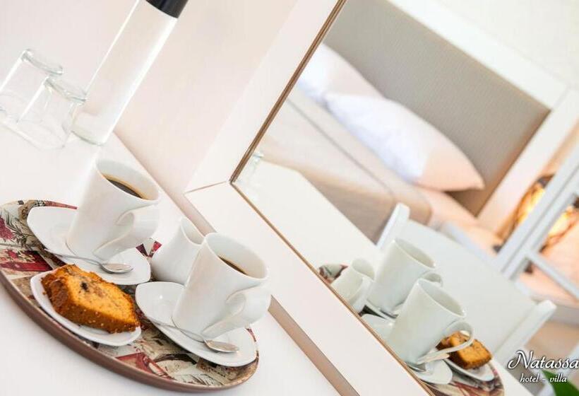 园景标准四人间, Villa Natassa