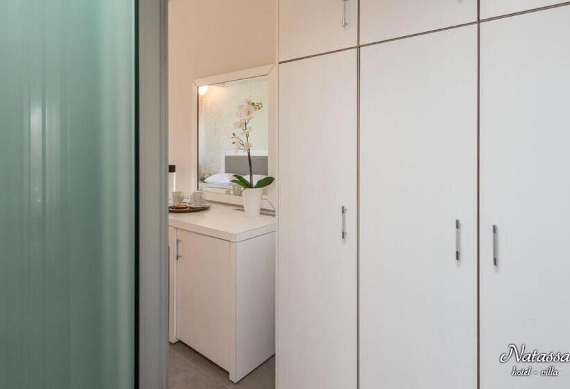 园景标准四人间, Villa Natassa