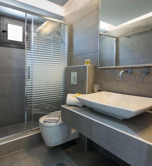 带海景标准四人间, Villa Natassa