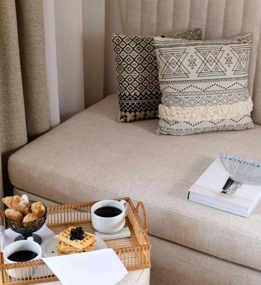 豪华三人间, Villa Natassa