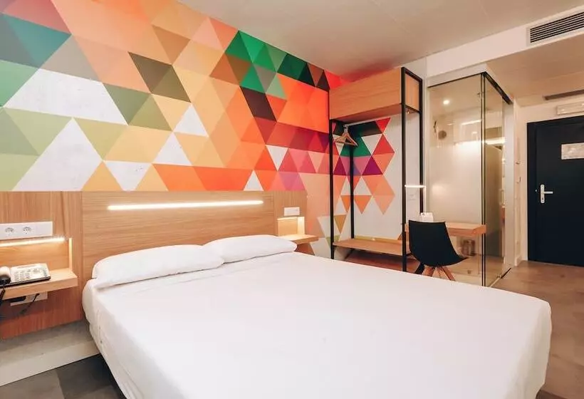 Camera Standard, Vertice Roomspace