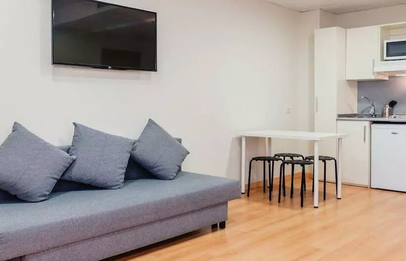 Camera Familiare, Vertice Roomspace