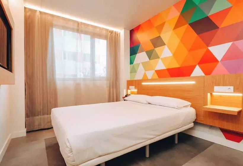 Camera Standard, Vertice Roomspace