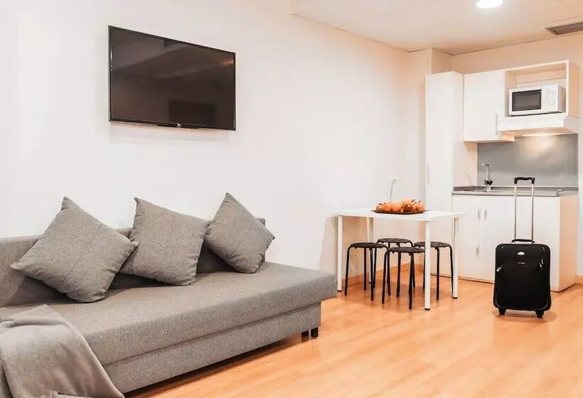 Camera Familiare, Vertice Roomspace