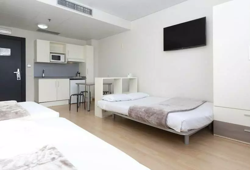 Camera Familiare, Vertice Roomspace