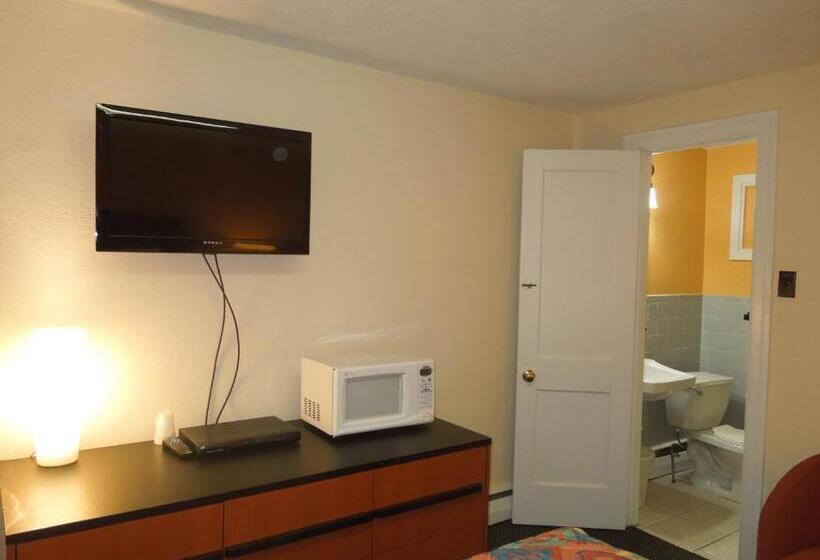 带大床的标准间, Sentinel Motel