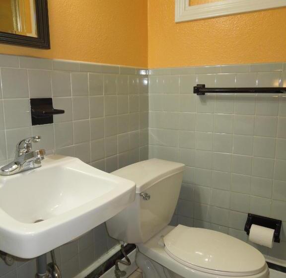 标准间, Sentinel Motel