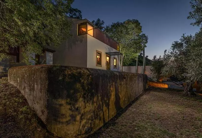 Villa 3 Makuuhuonetta, Alamal River Club