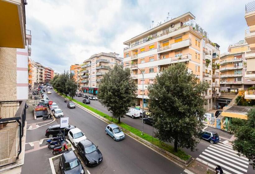 خانه 3 خوابه, B&b Casa Der Poeta