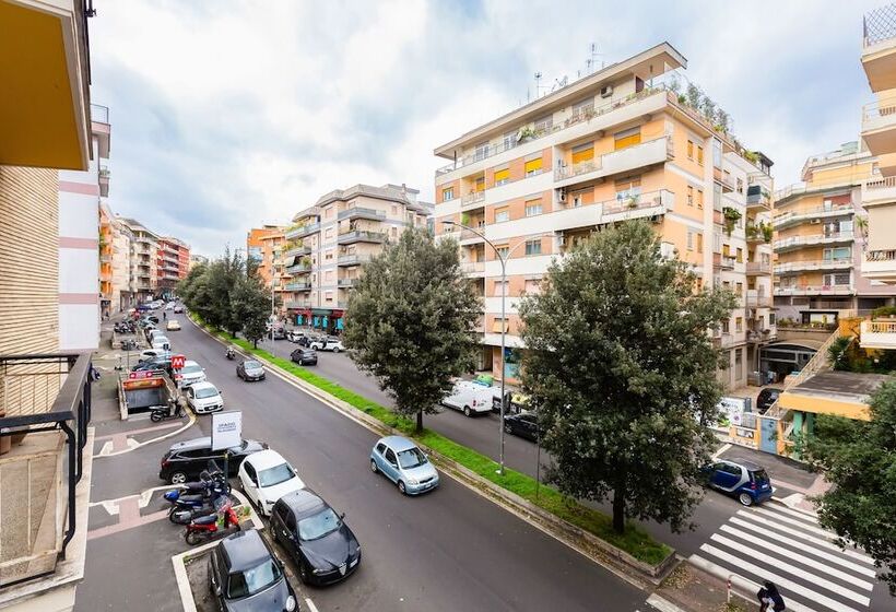 اتاق لوکس, B&b Casa Der Poeta