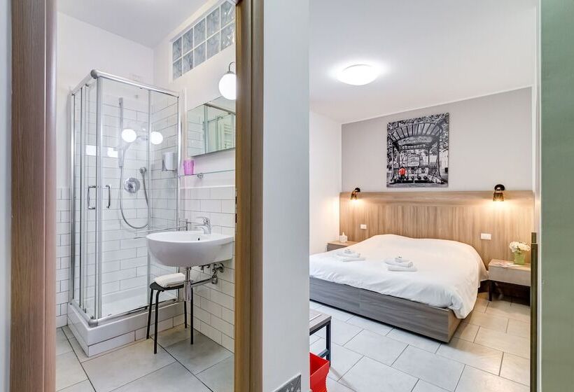 اتاق لوکس, B&b Casa Der Poeta