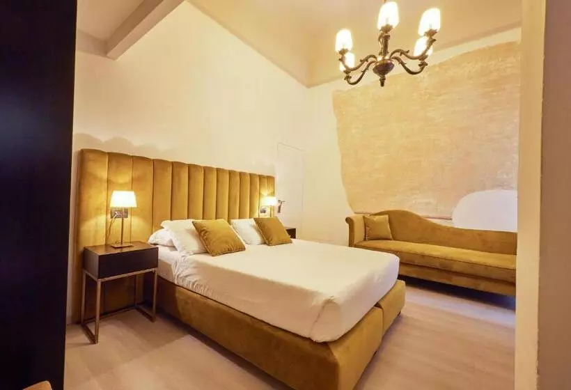 اتاق سوپریور با تخت بزرگ, Residenza Maglioni Al Battistero