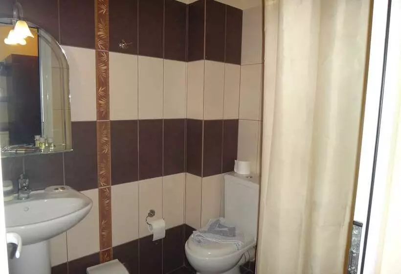 Chambre Standard Individuelle, 9 Queens Spa