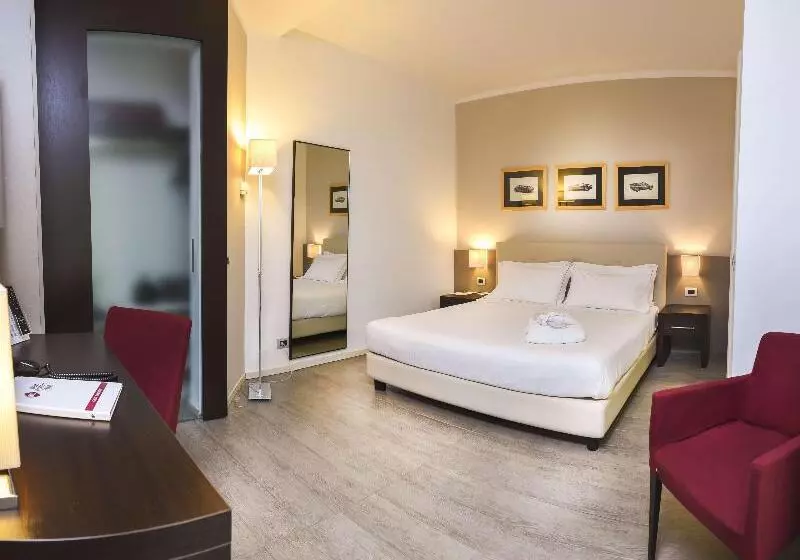 キングサイズベッドのスイートルーム, Best Western Plus Hotel Modena Resort