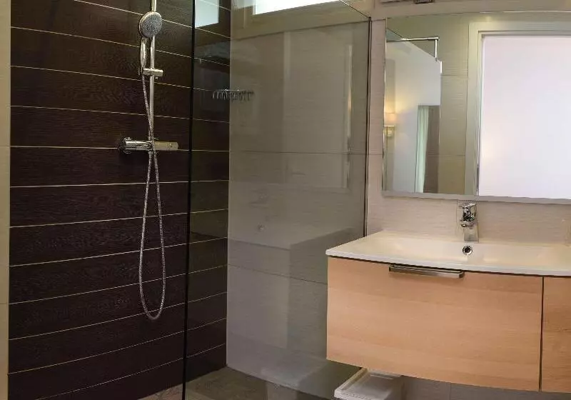 キングサイズベッドのスイートルーム, Best Western Plus Hotel Modena Resort