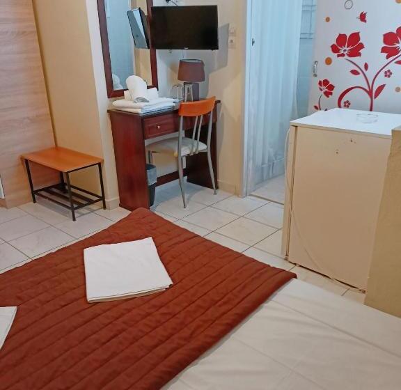 单人经济间, Efstratios