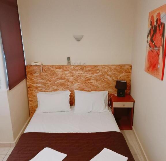 单人经济间, Efstratios