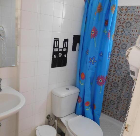 单人经济间, Efstratios