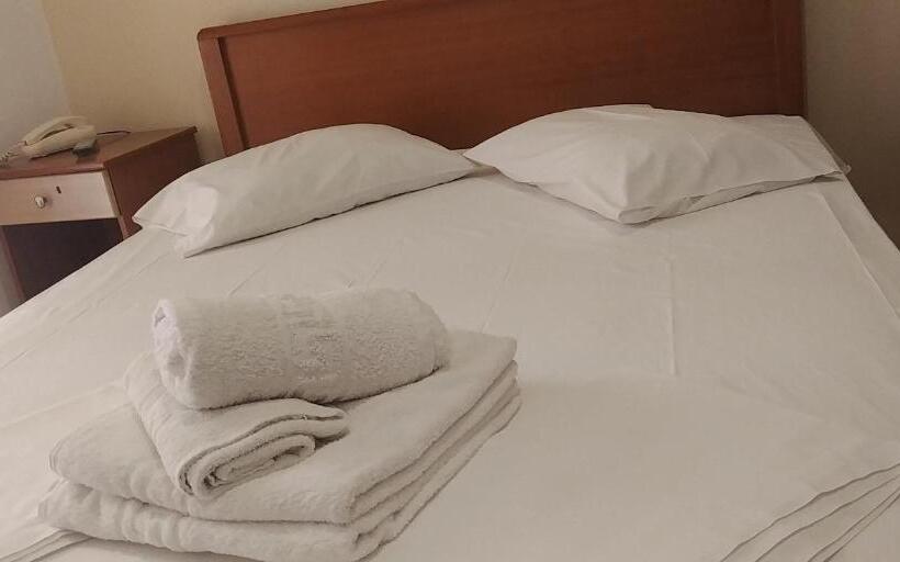 经济房, Efstratios