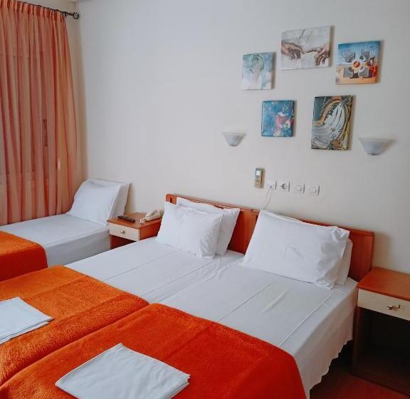 家庭房带园景, Efstratios