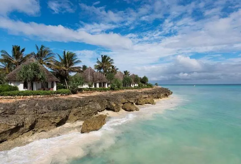اتاق خانوادگی, Essque Zalu Zanzibar