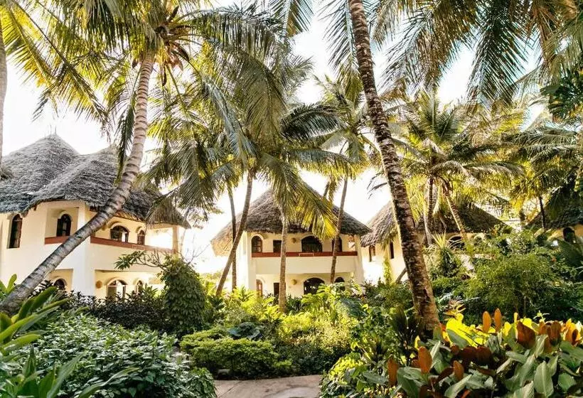 اتاق سوپریور سه تخته, Essque Zalu Zanzibar