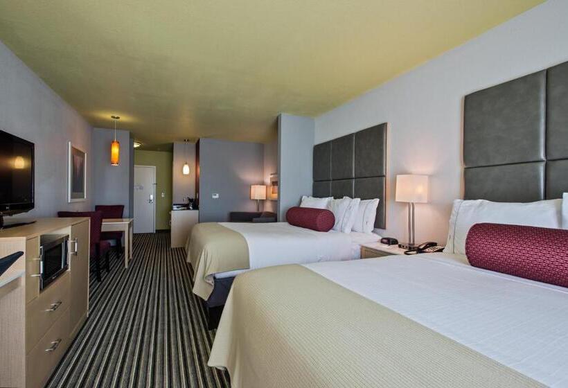 Люкс Адаптированный для Инвалидов, Holiday Inn Express & Suites Carlisle, An Ihg