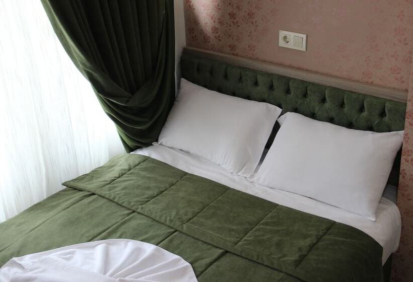 スタンダードシングルルーム, Kaya Madrid