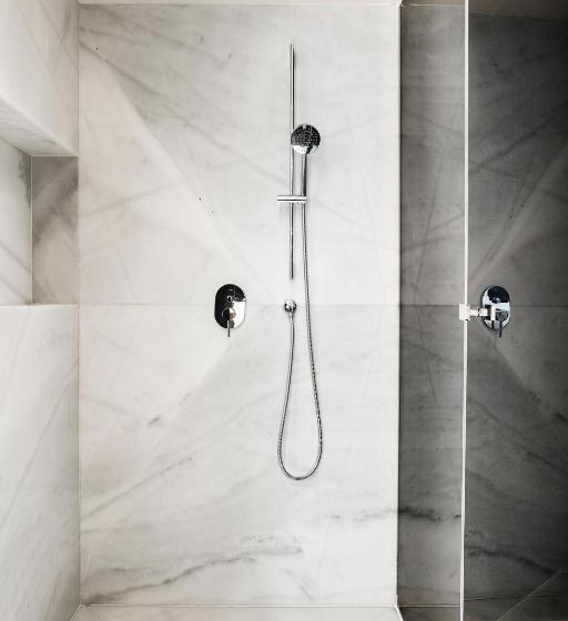 اتاق خانوادگی, Royal Passeig De Gracia