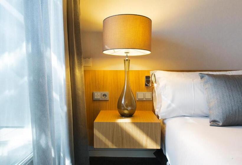 اتاق سوپریور با چشمانداز شهر, Royal Passeig De Gracia