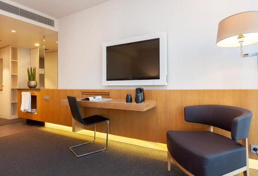 اتاق سوپریور با چشمانداز شهر, Royal Passeig De Gracia