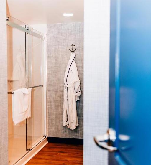 جناح سرير كينج, Salem Waterfront Hotel & Suites