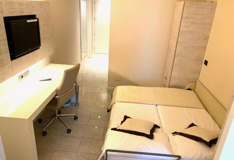 سوییت جونیور, San Carlo