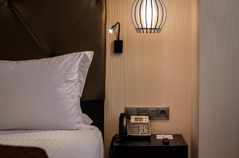 سوییت, Santa Justa