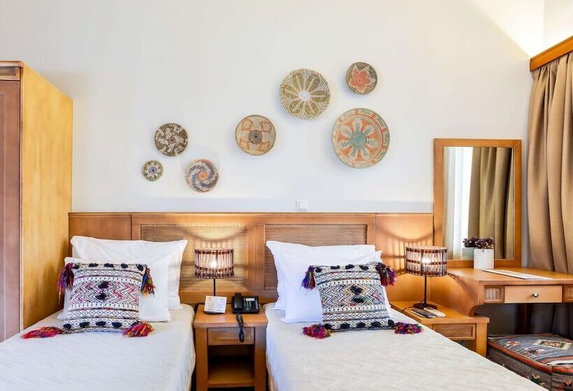 اتاق لوکس, Varos Village Boutique