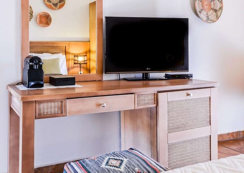 اتاق لوکس, Varos Village Boutique