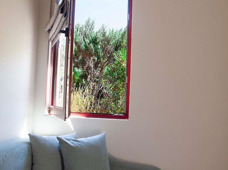 سوییت اجرایی, Varos Village Boutique