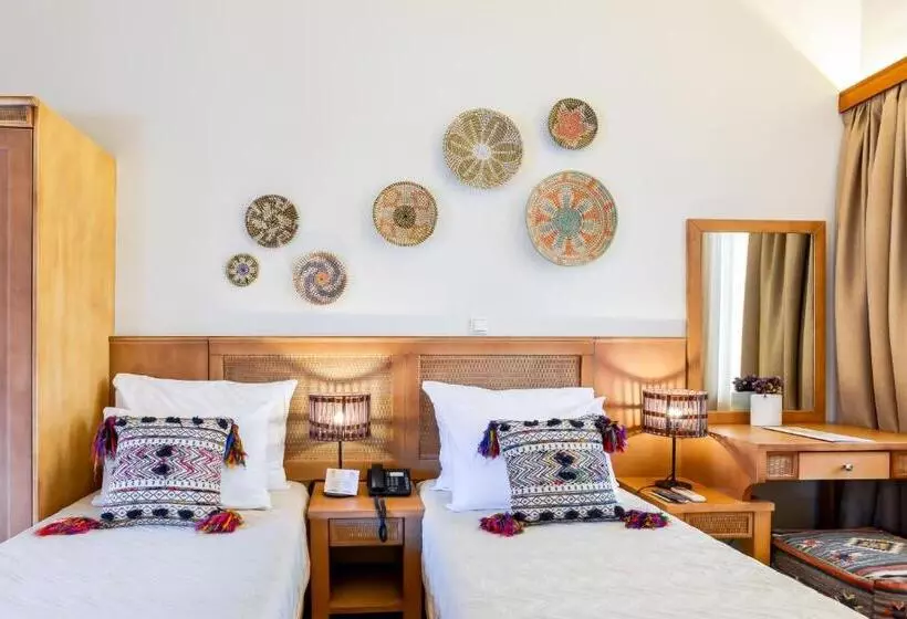 اتاق لوکس, Varos Village Boutique