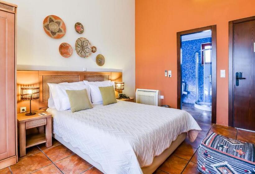 اتاق لوکس, Varos Village Boutique