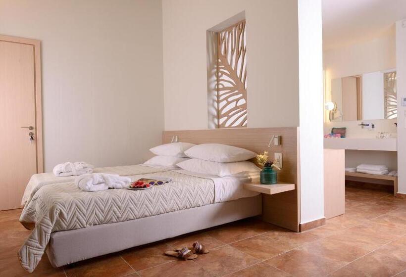 سوییت اجرایی, Varos Village Boutique